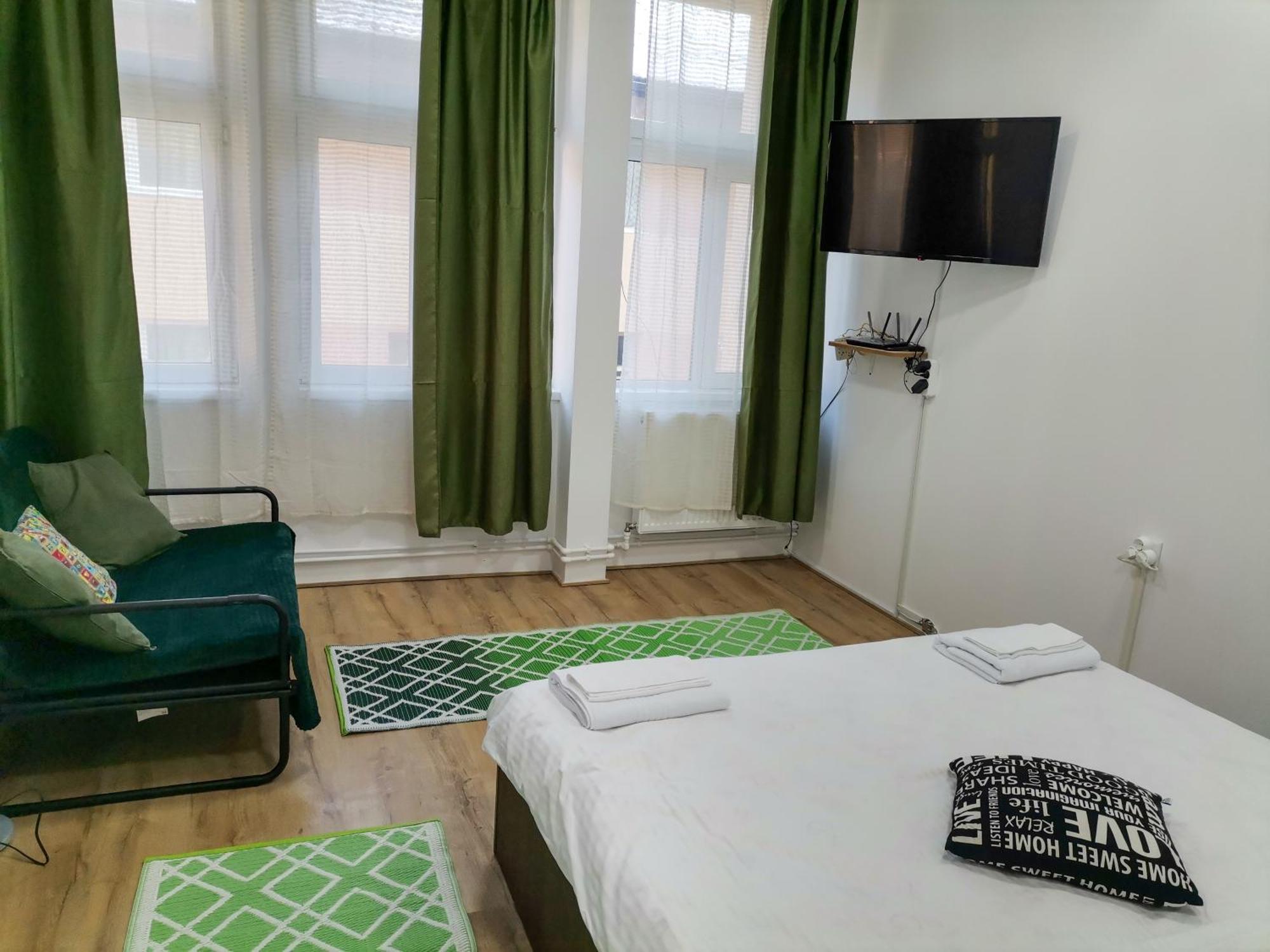 Central Kronstadt Apartments Brasov Luaran gambar